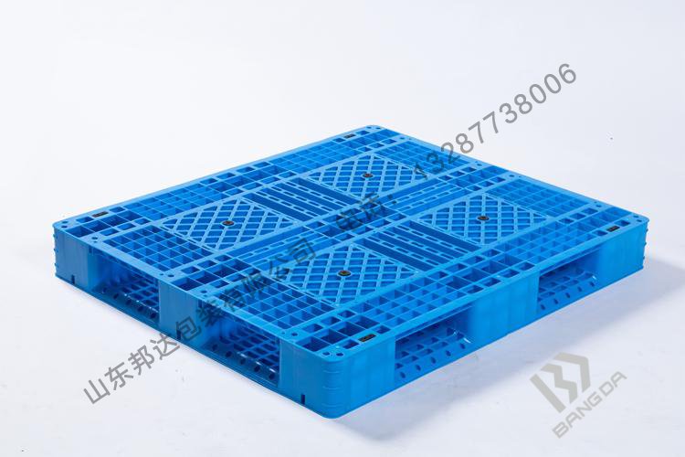 注塑成型的塑膠托盤,生產制造留意關鍵點!