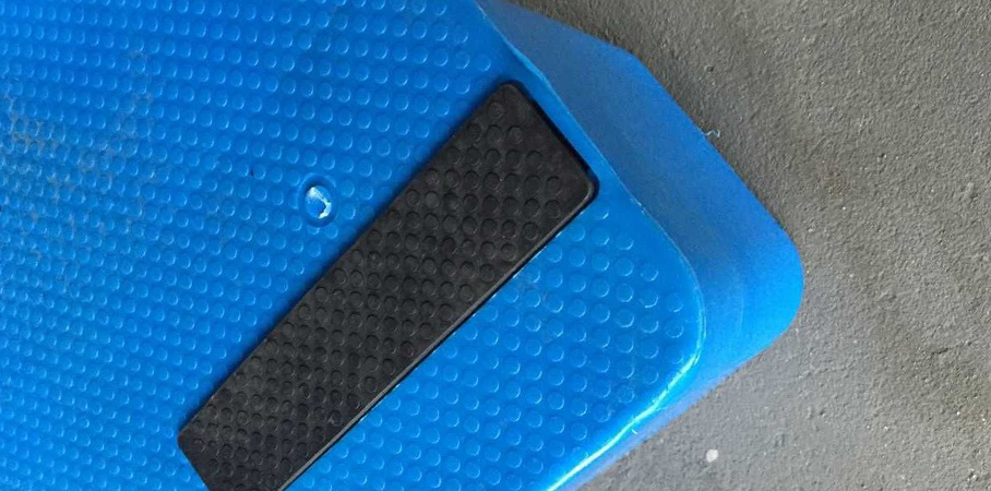 塑料托盤上的防滑墊有什么作用?